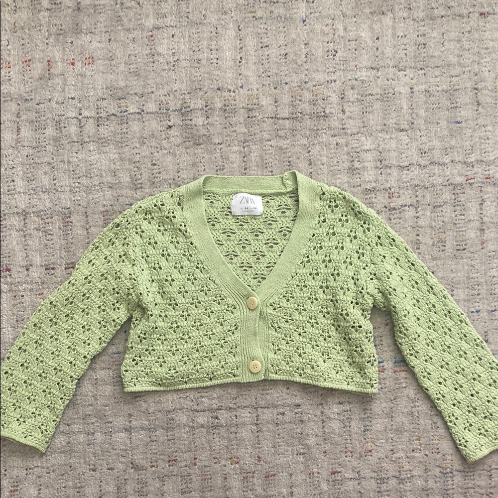 Zara kids pale pastel Green Cropped spring eyelet Knit Sweater size 8-9